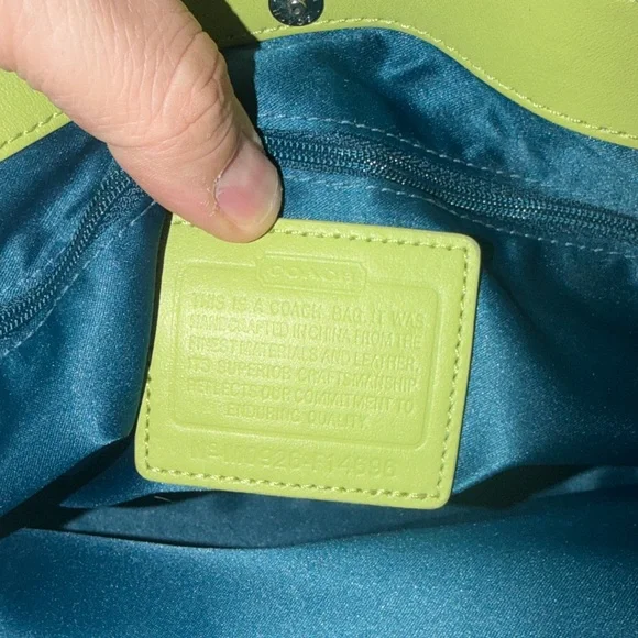 Coach Lime Green Signature Shoulder Bag - Picture 15 of 16